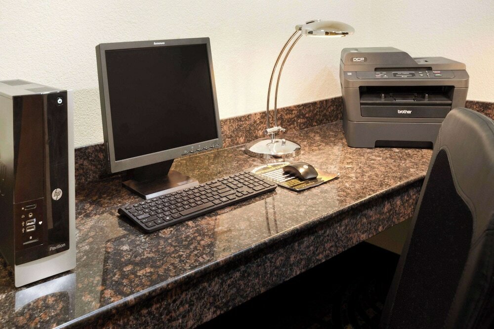 Фото Wingate by Wyndham San Marcos