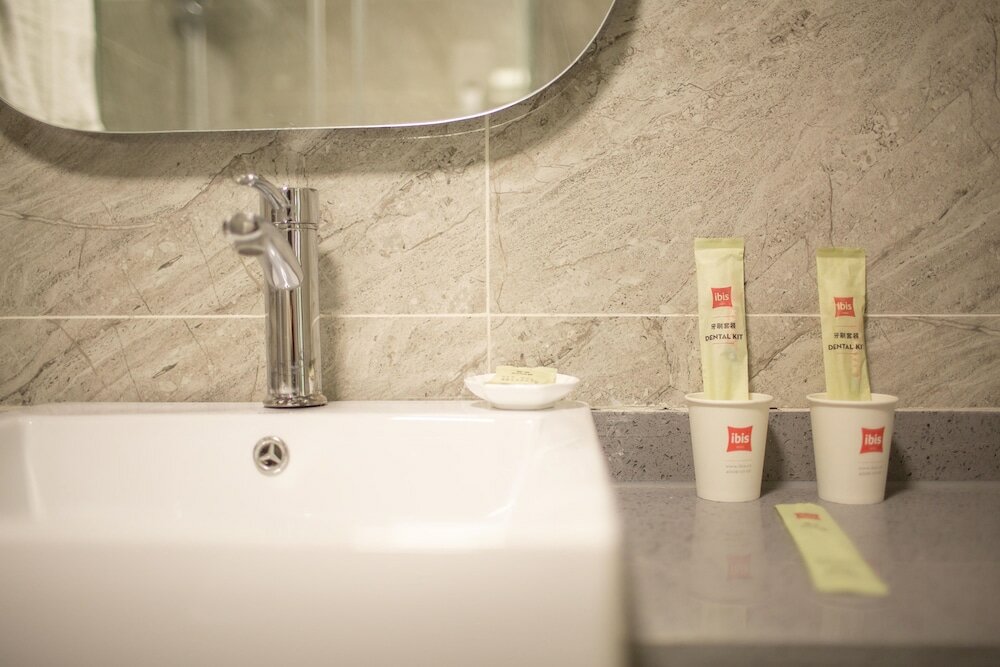 Фото Ibis Lanzhou Dongfanghong Plaza Hotel