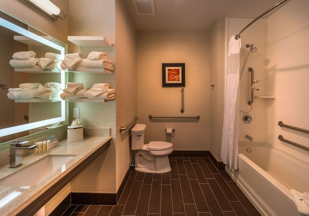 Фото Hampton Inn & Suites Reno West