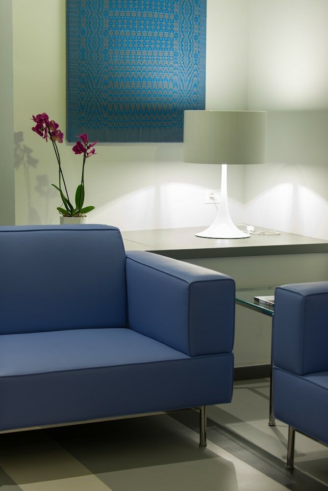 Фото Hotel Executive Inn