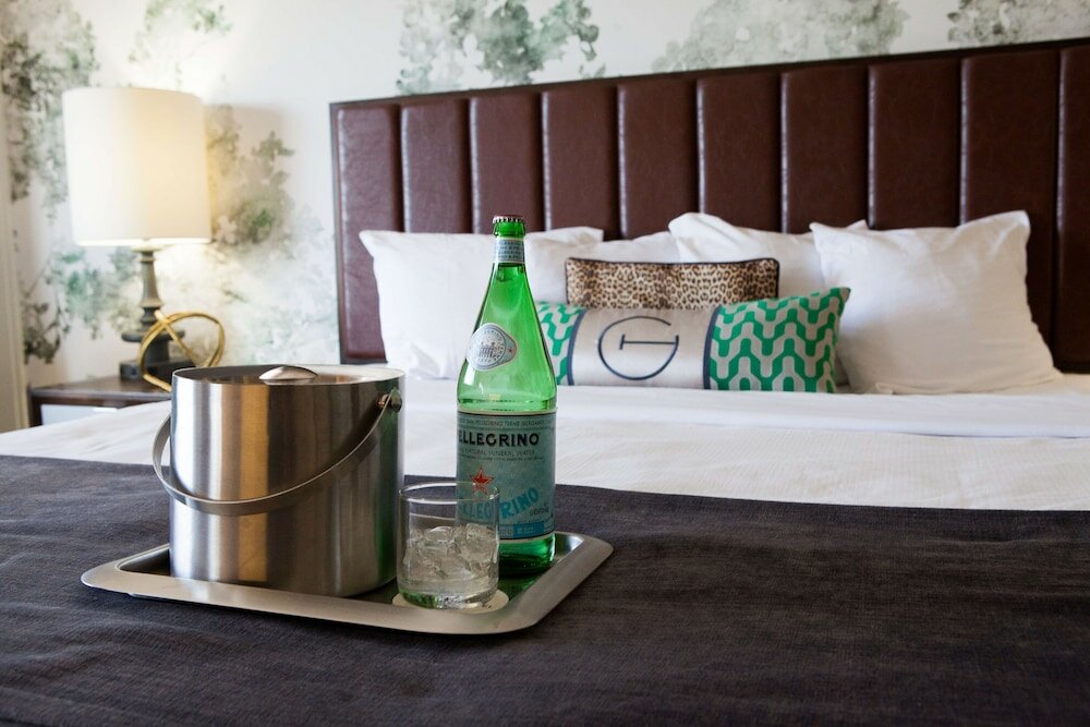 Фото The Grove Hotel