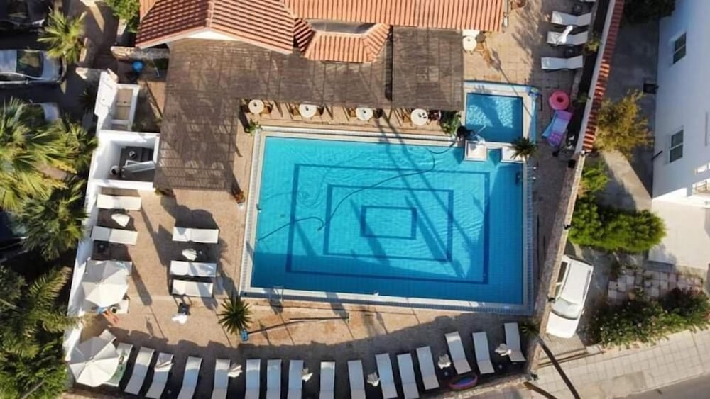 Фото Anais Bay Hotel