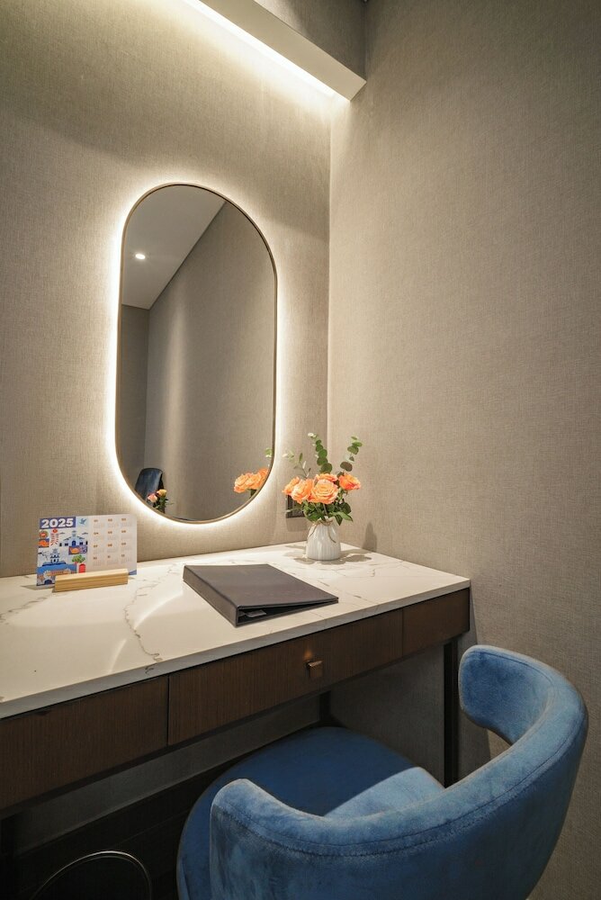 Фото Nhat Ha Lavish Hotel