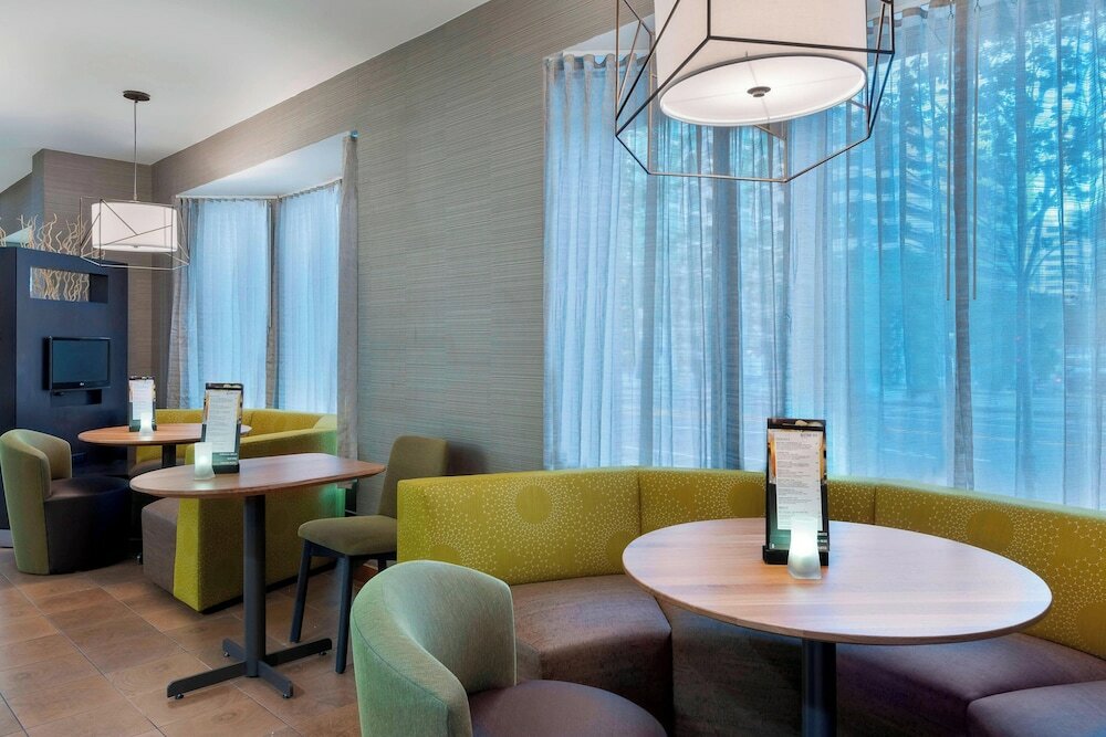 Фото Courtyard by Marriott Tampa Downtown