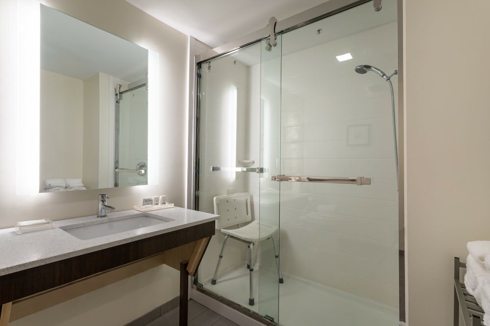 Фото Holiday Inn Tampa North