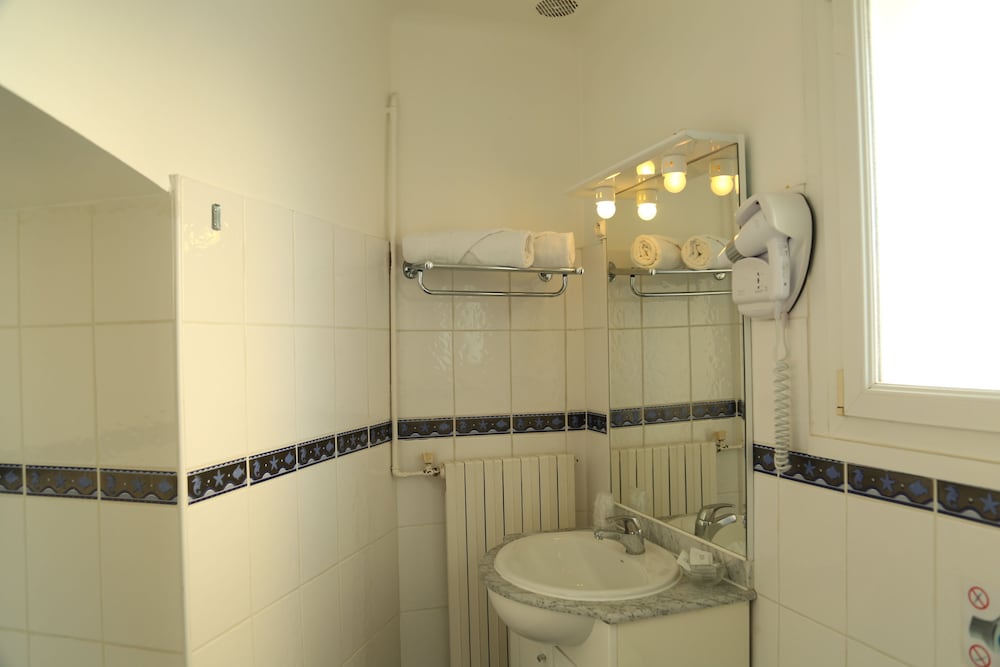 Фото Hôtel de France