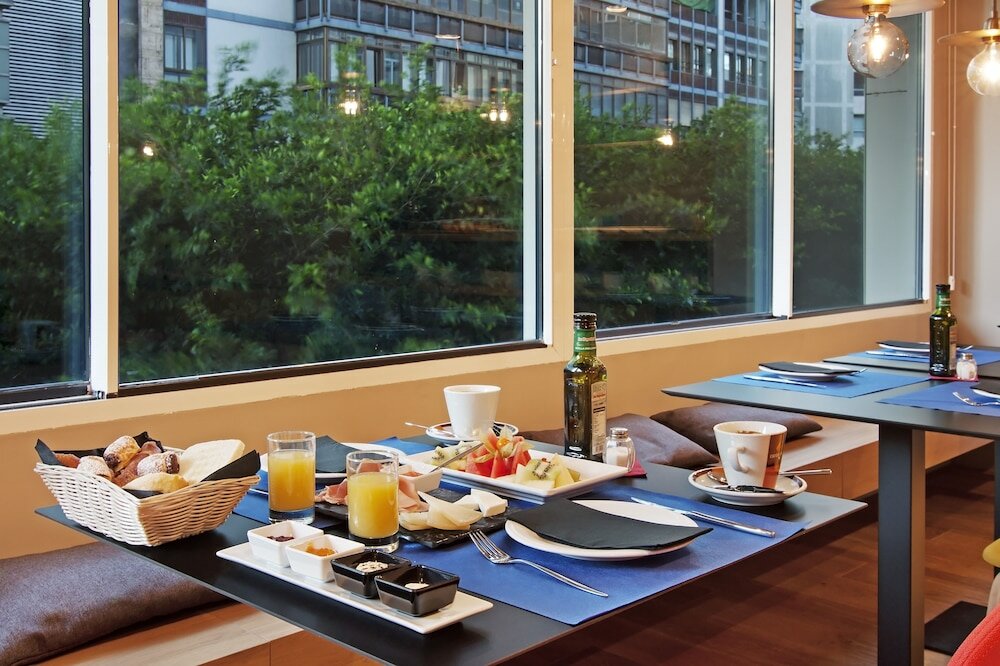 Фото Отель One Shot Colon 46