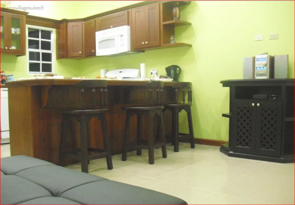 Фото Piarco Village Suites