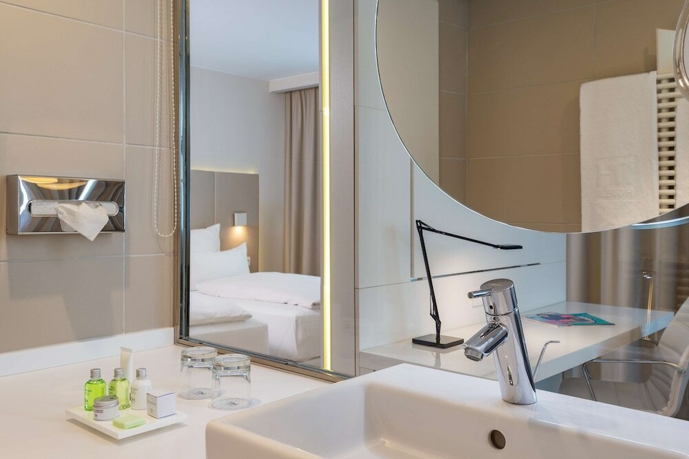 Фото Nh Hamburg Altona