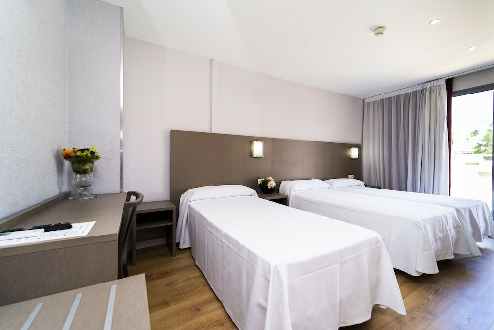 Фото Hotel Montesol Benidorm