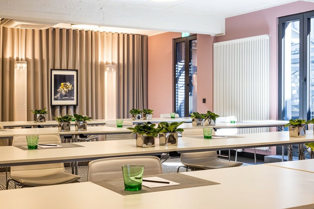 Фото The Midtown Hotel by The New Yorker