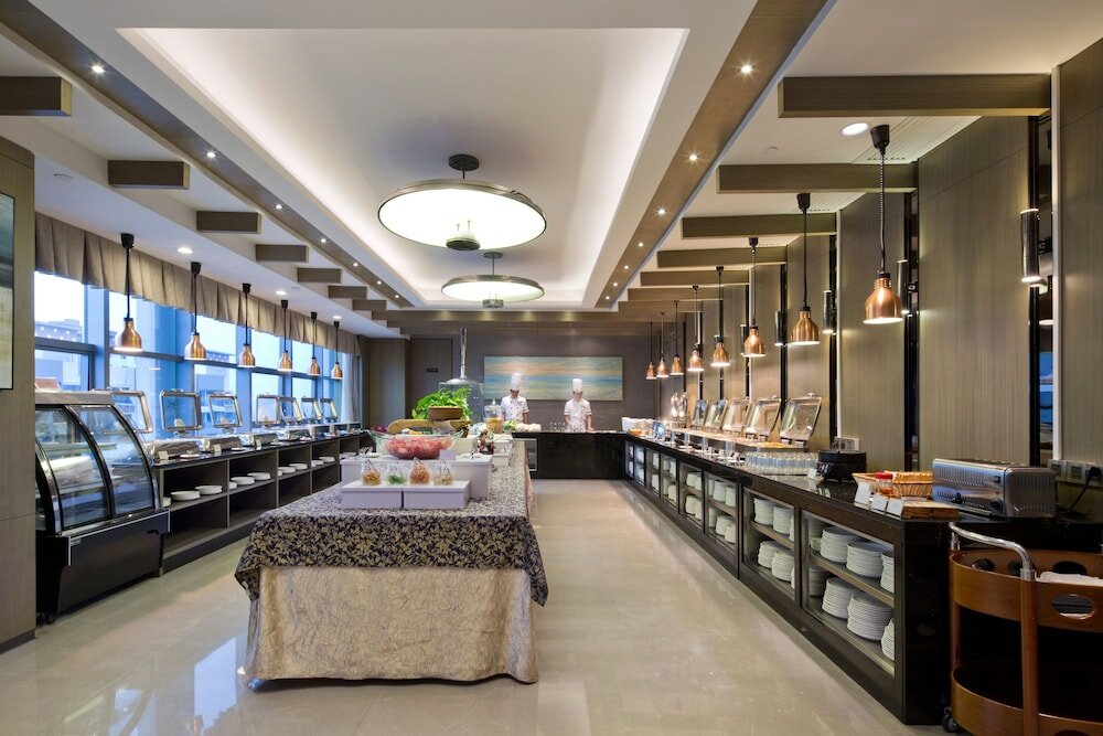 Фото DeRUCCI Hotel