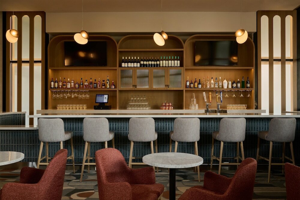 Фото DoubleTree by Hilton Fullerton