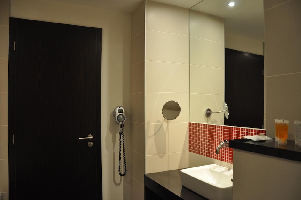 Фото Red and Blue Design Hotel Prague