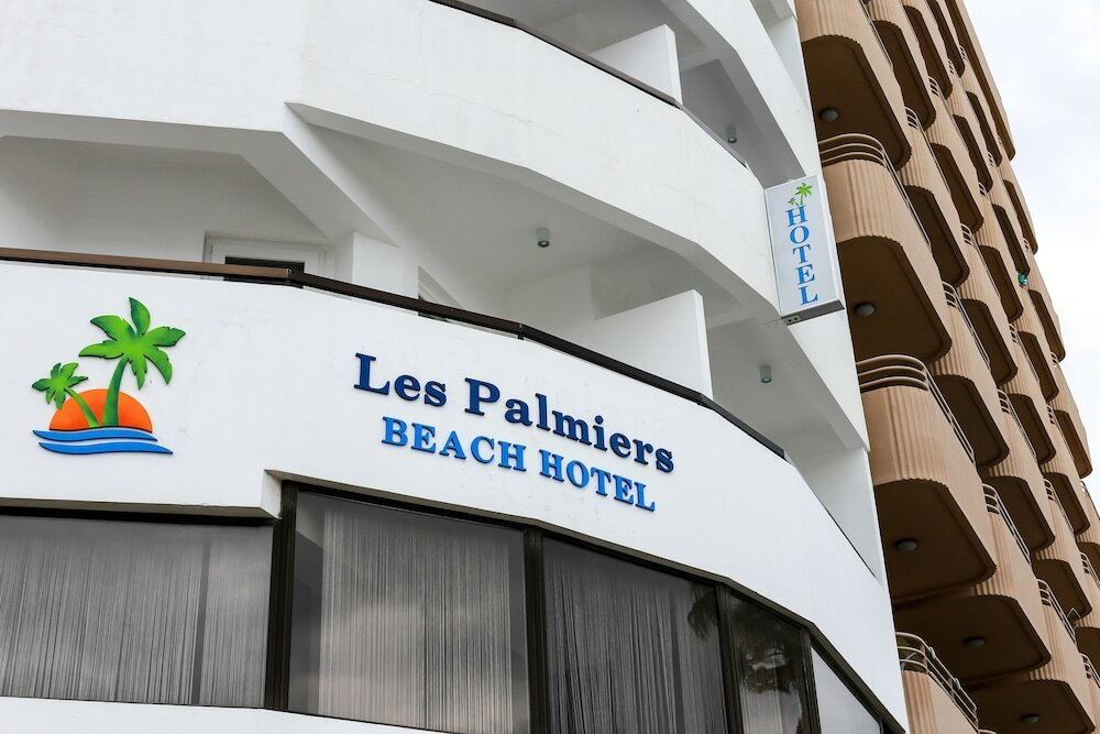 Фото Les Palmiers Boutique Beach Hotel and Luxury Apartments