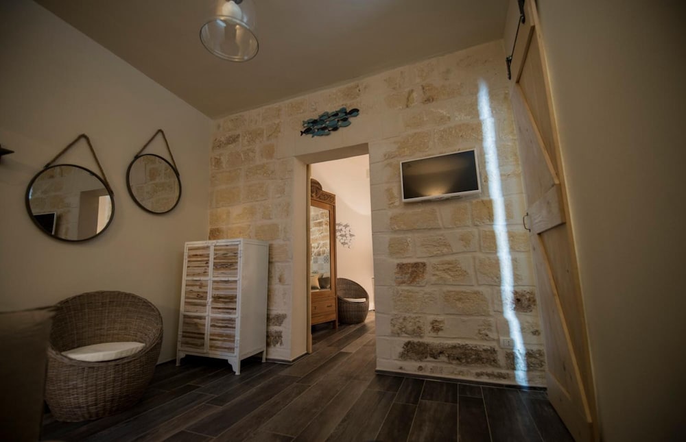 Фото Home Village Bb