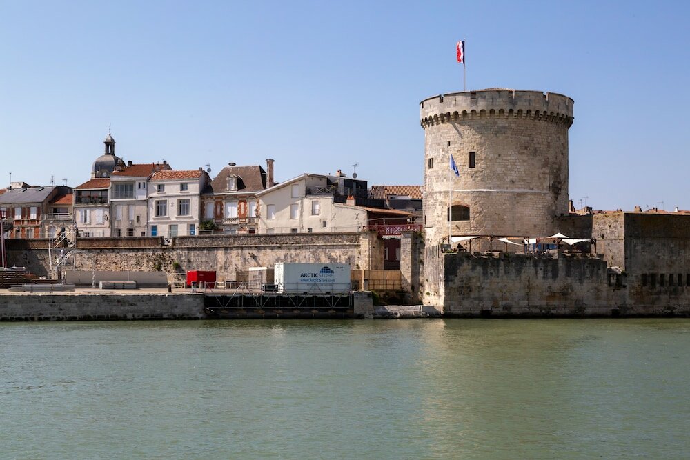 Фото Hôtel La Tour de Nesle La Rochelle Vieux Port