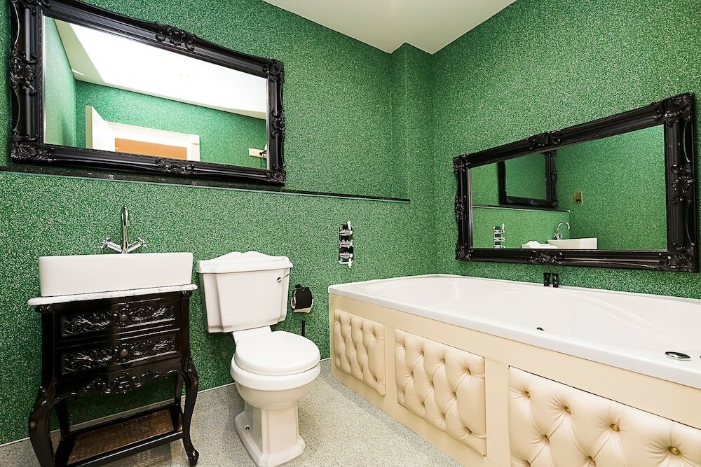 Фото The Dixie Dean Hotel