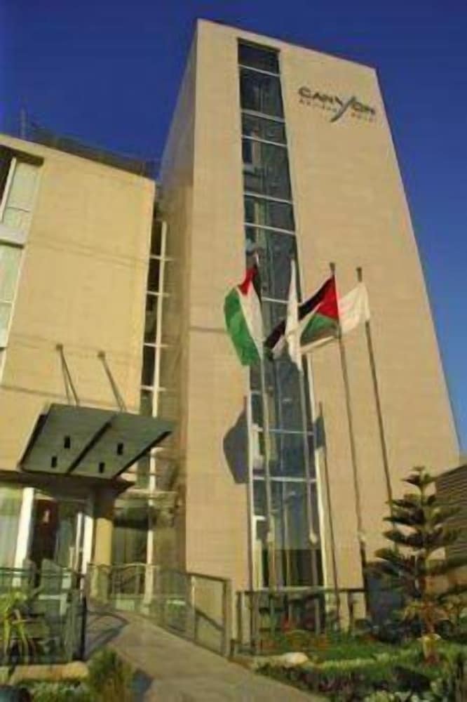 Фото Canyon Boutique Hotel