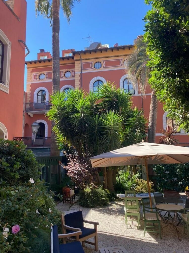 Фото Albergo Pietrasanta