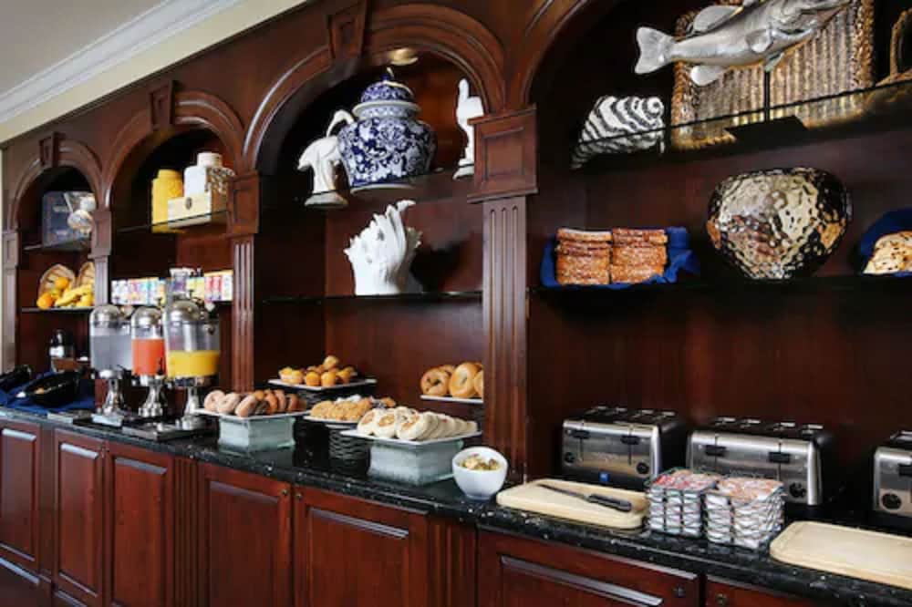 Фото Inn at Pelican Bay