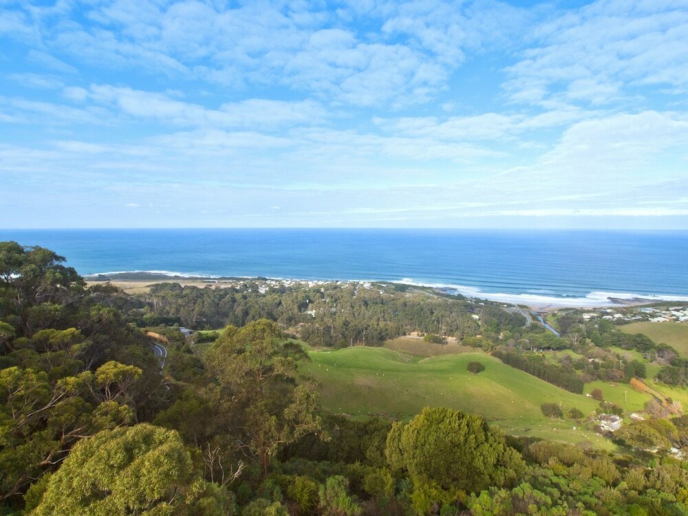 Фото Beacon Point Ocean View Villas