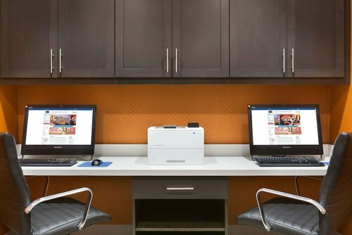 Гостиница Hampton Inn by Hilton North Olmsted Cleveland Airport в Береа
