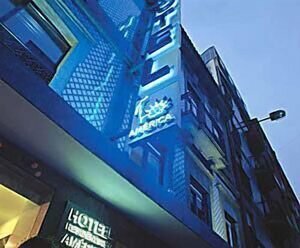 отель Hotel América