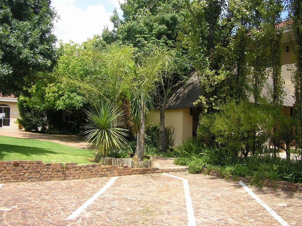 Фото Airport Lodge Guest House