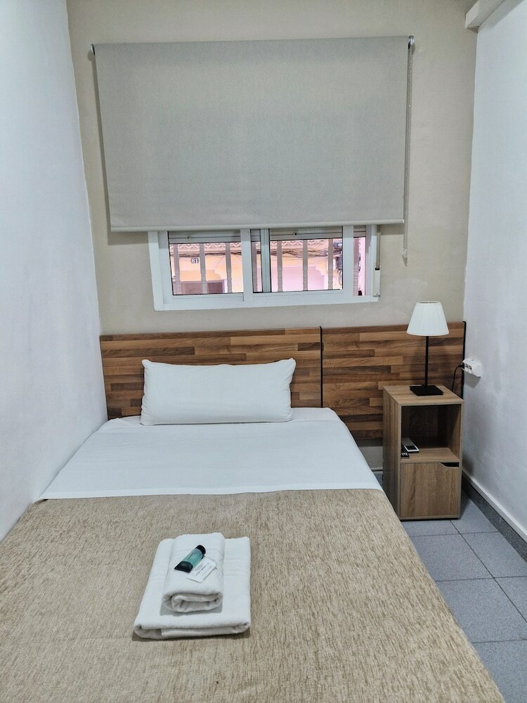 Фото Hostal Elkano