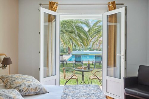 Внешний вид отеля Hotel Le Rodin в Арле, фото 5