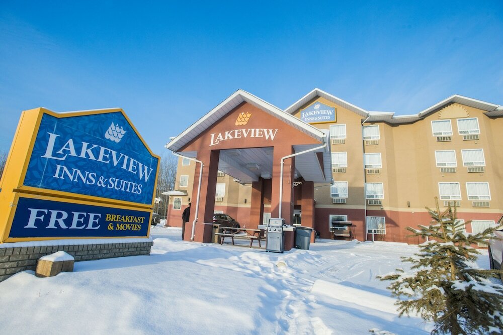 Фото Lakeview Inns & Suites - Chetwynd