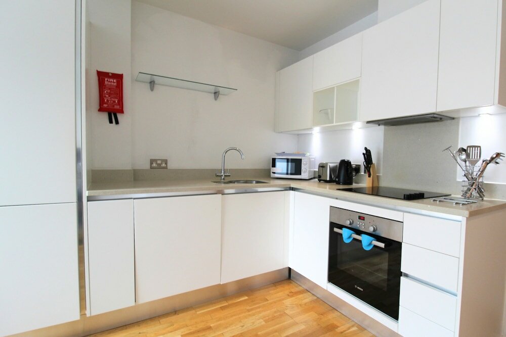 Фото London Bridge – Tooley St by Flying Butler