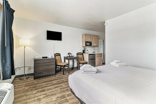 Гостиница Snyder's Shoreline Inn в Портленде