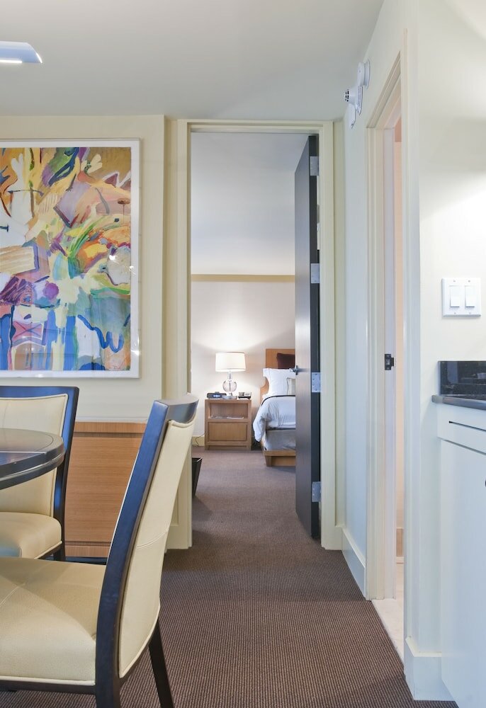 Фото The Colonnade Hotel Back Bay