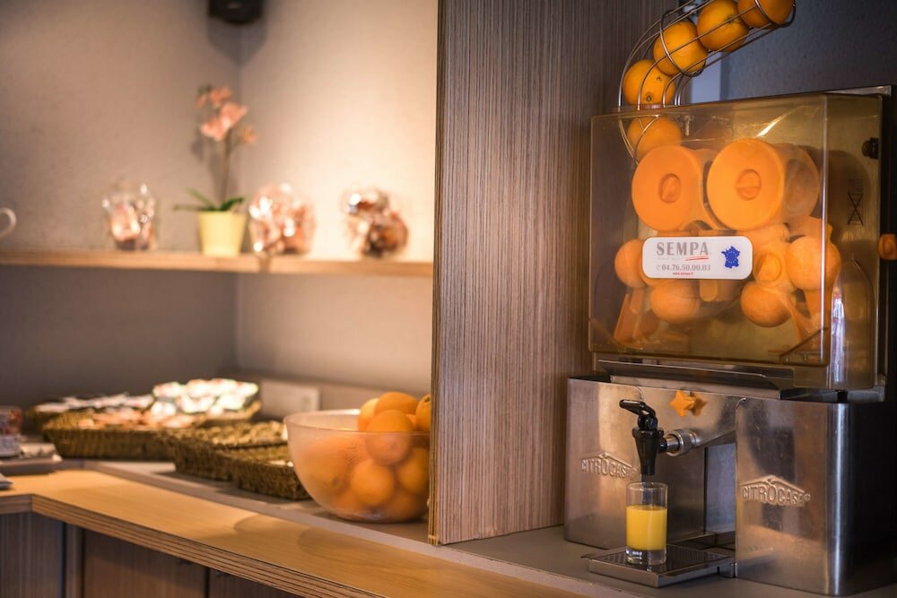 Фото Kyriad Le Bourget Centre - Parc Des Expositions