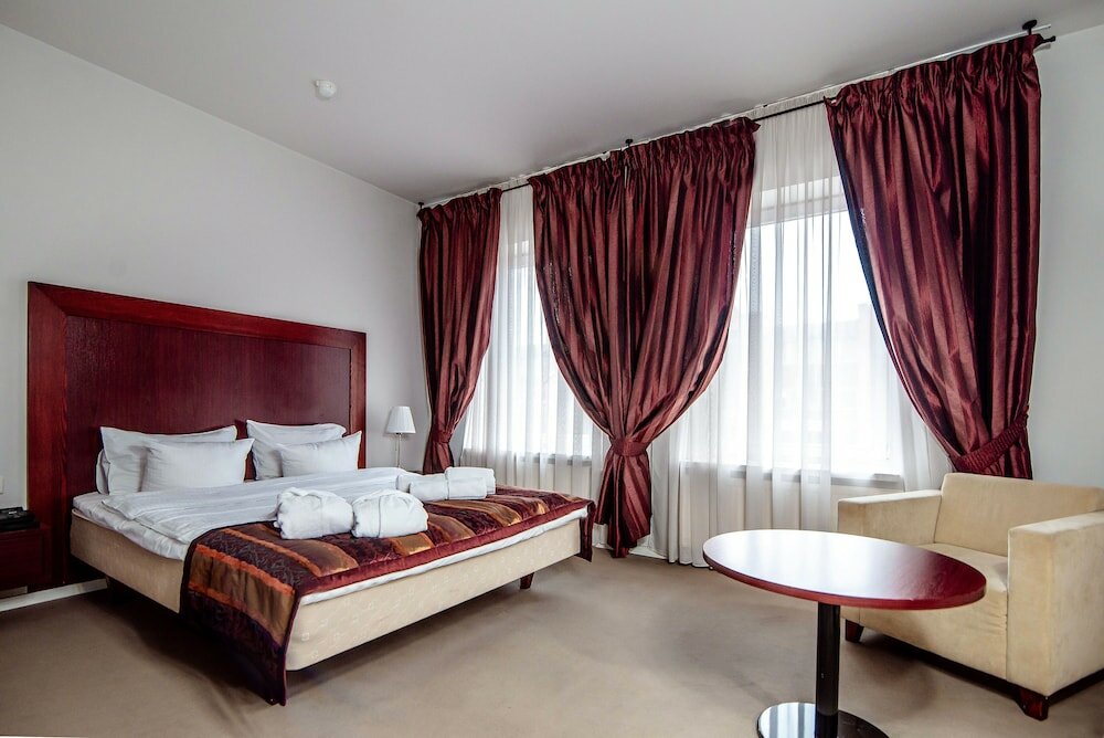 Фото Navalis Hotel