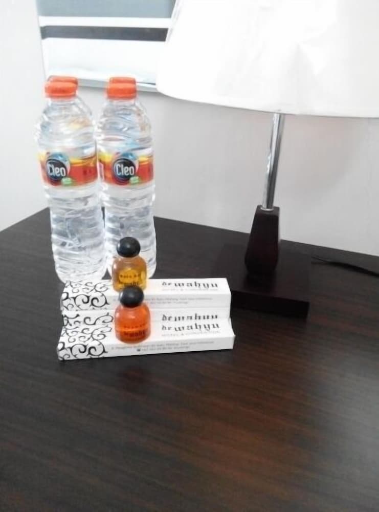 Фото De Wahyu Hotel