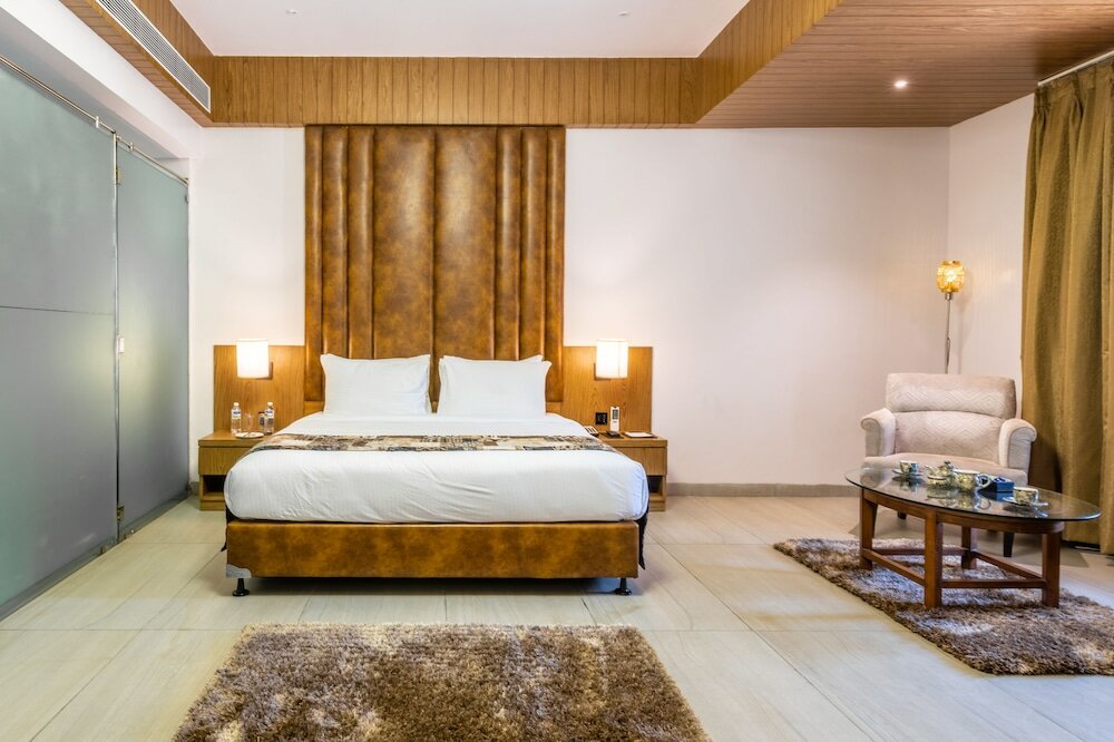 Фото Saya Grand Club & SPA Resort