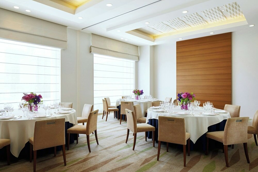 Фото Sheraton Grand Hiroshima Hotel