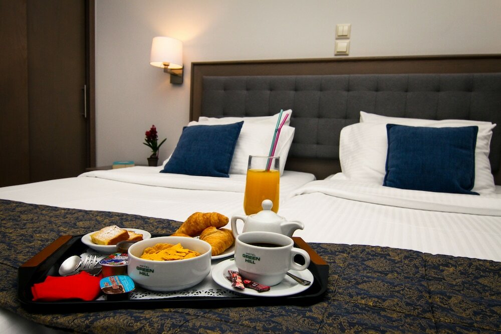 Фото Green Hill Hotel