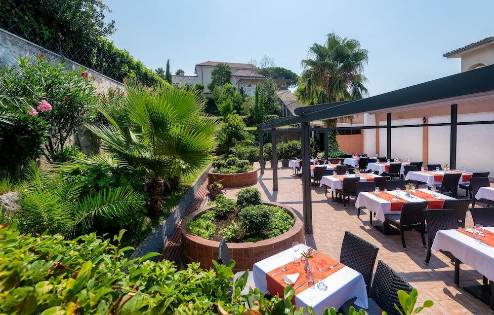 Фото Hunguest Hotel Sun Resort