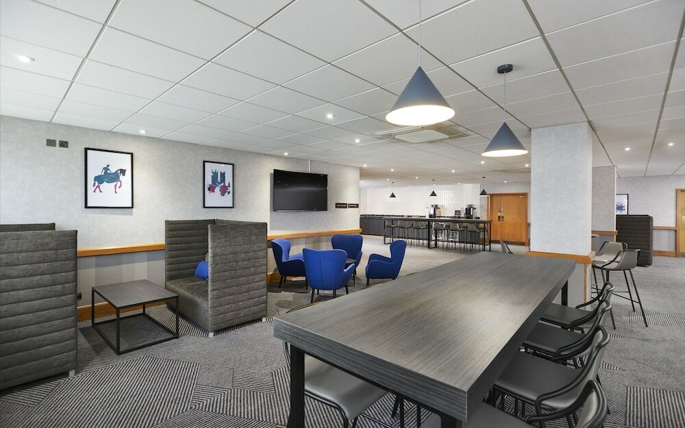 Фото DoubleTree by Hilton Hotel Coventry