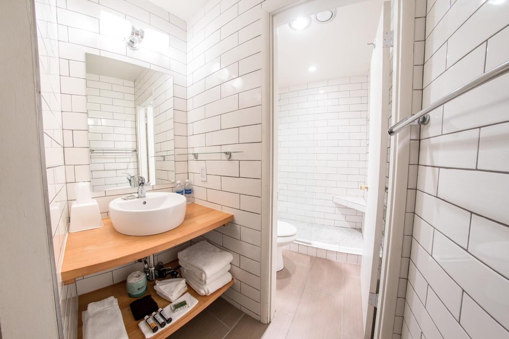 Фото Monarch Motel