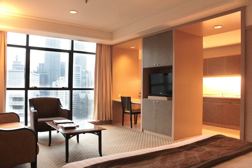 Фото Pacific Regency Hotel Suites