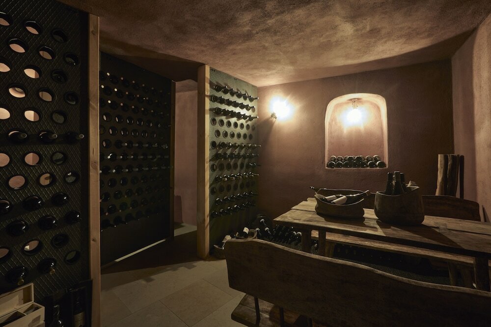 Фото White Pearl Cavalieri - Adults Only