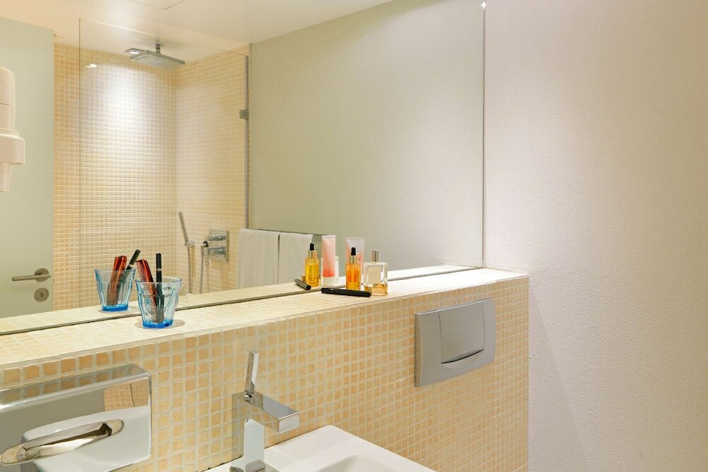 Фото Scandic Front