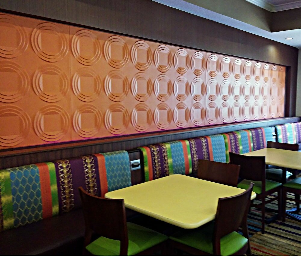 Фото Fairfield Inn by Marriott Orlando Airport