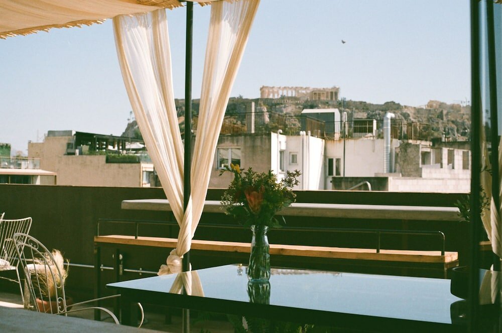 Фото Mona Athens