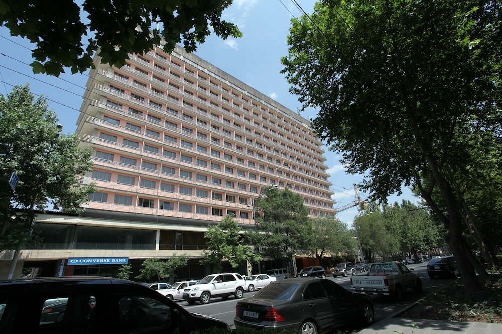 Фото Ani Plaza Hotel